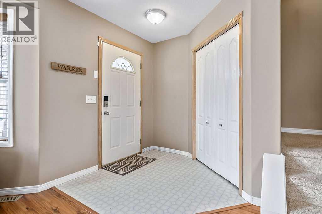 Single Family House for Sale in  Chaparral Ridge Way SE Chaparral Calgary 