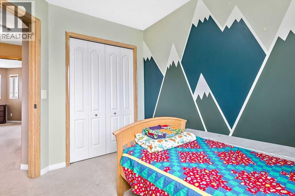 Single Family House for Sale in  Chaparral Ridge Way SE Chaparral Calgary 