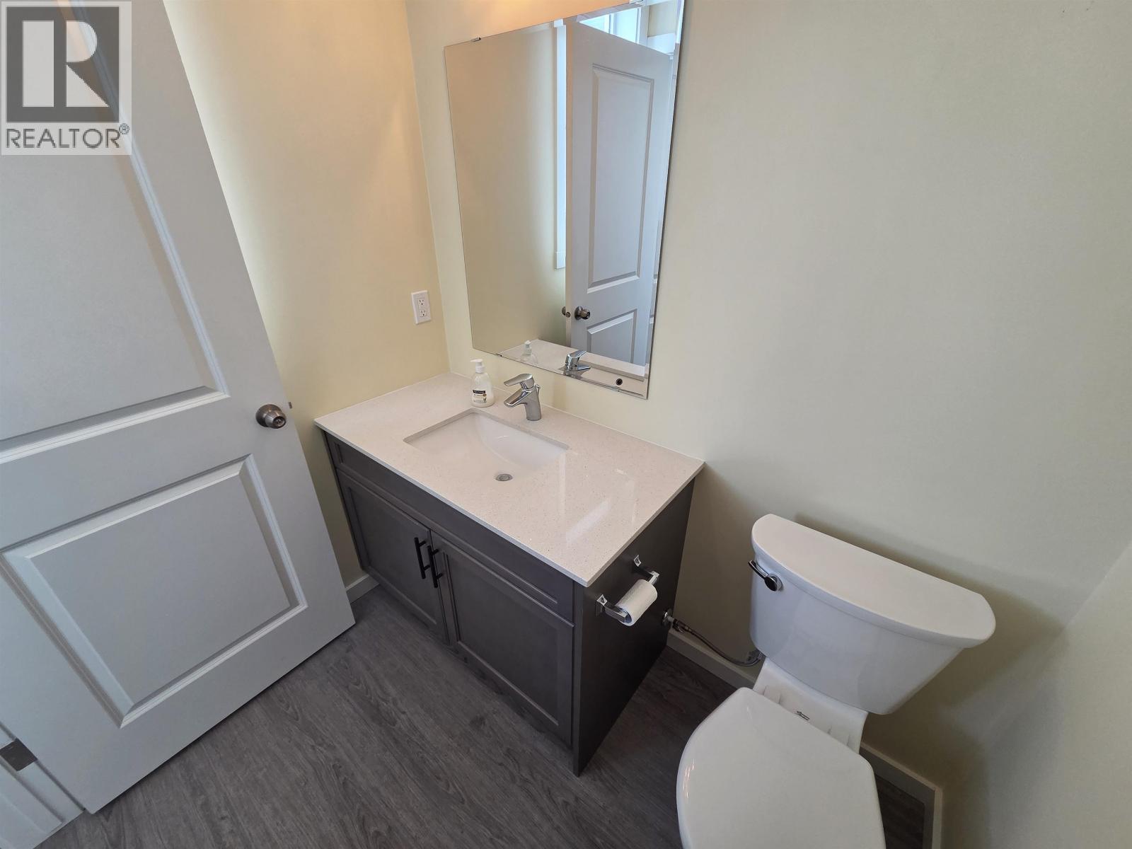 5105 JOLLIFFE Avenue, Terrace