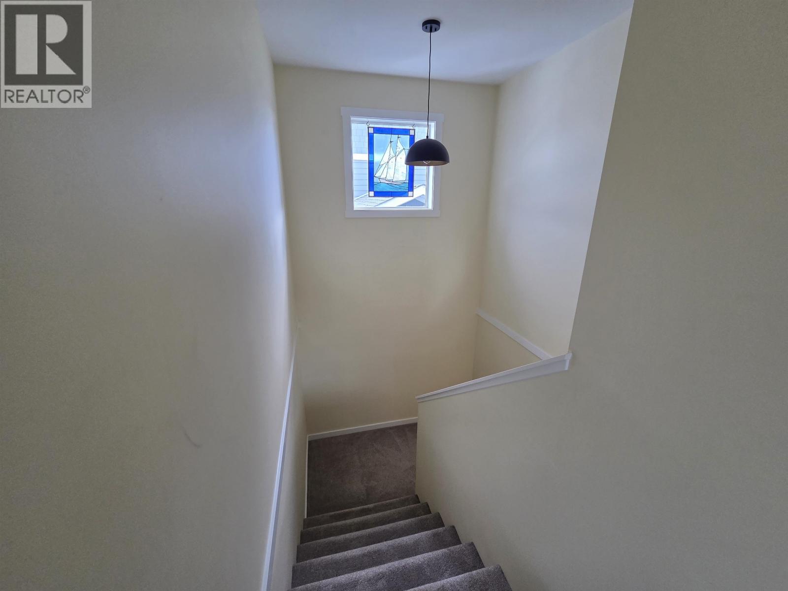 5105 JOLLIFFE Avenue, Terrace