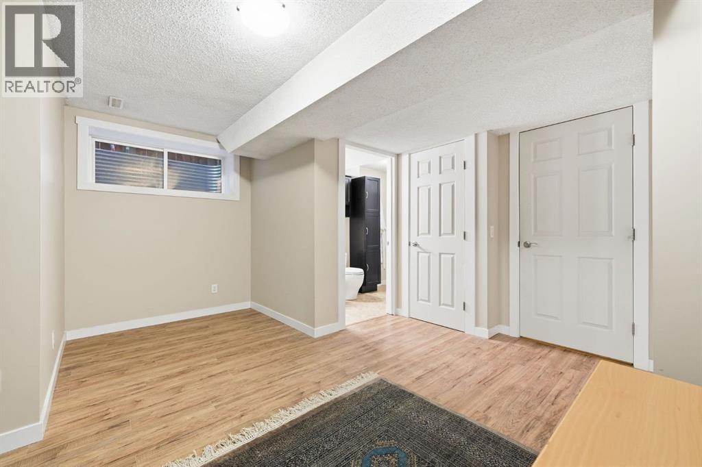 1 River Heights Green, Cochrane