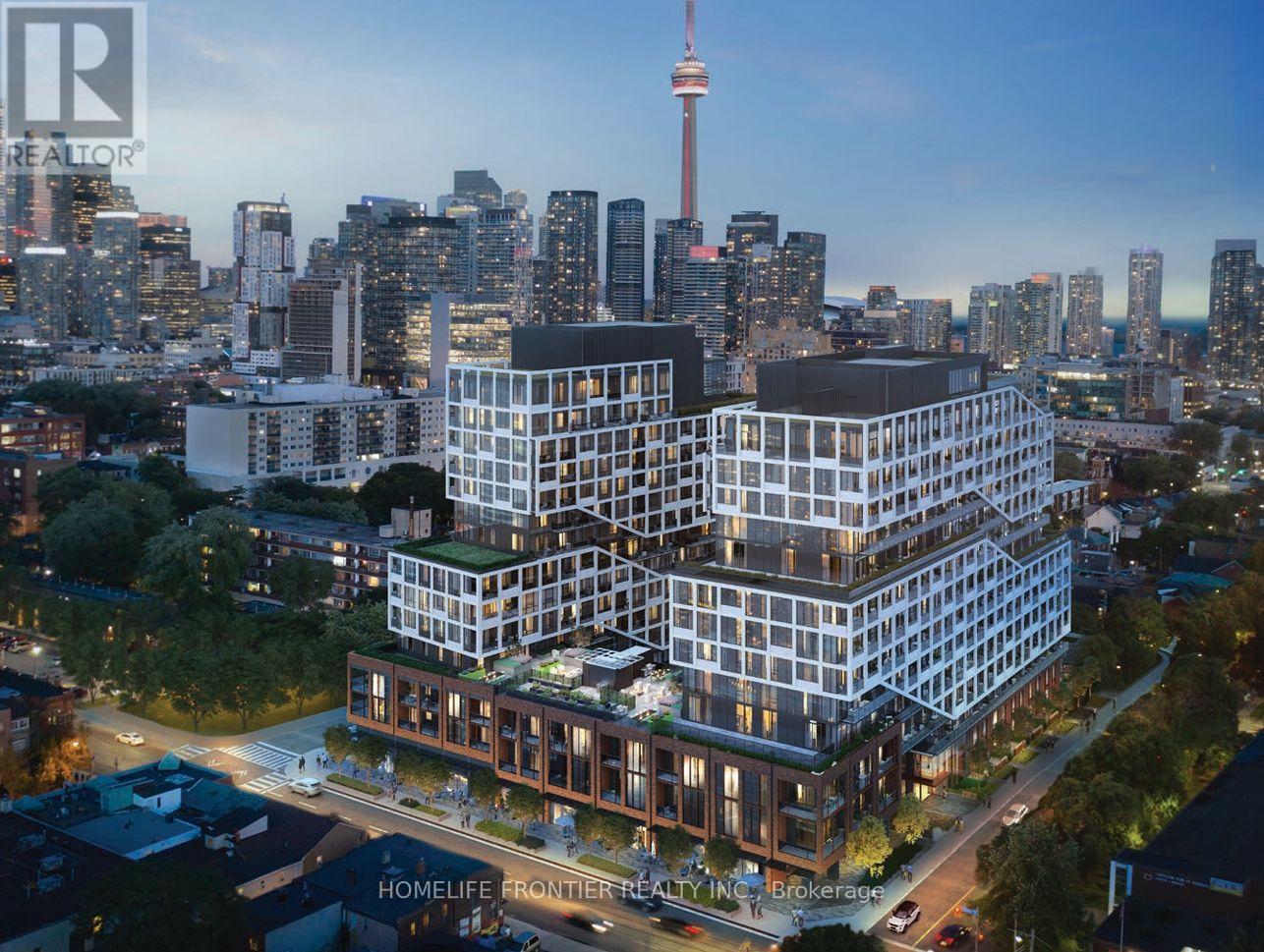 PH04 - 115 DENISON AVENUE E