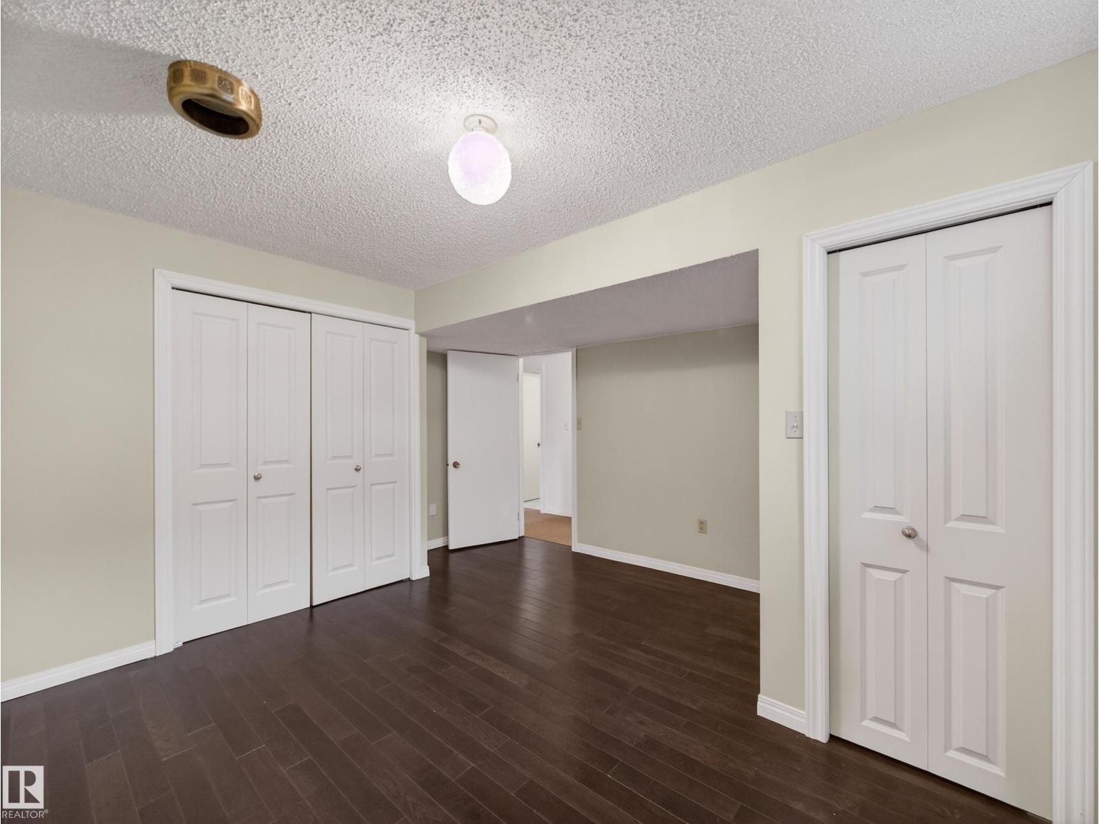 8906 83 AV NW, Edmonton