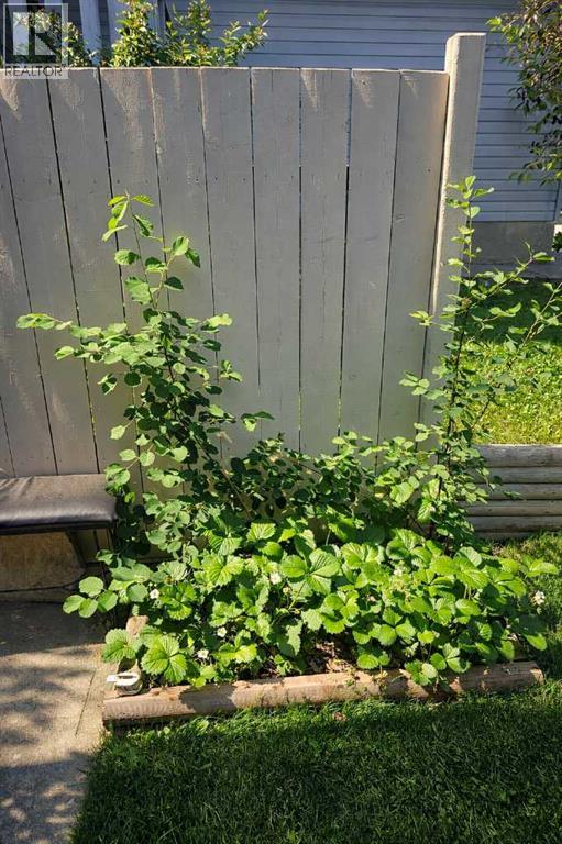 Single Family House for Sale in  Hidden Valley Crescent NW Hidden Valley Calgary 