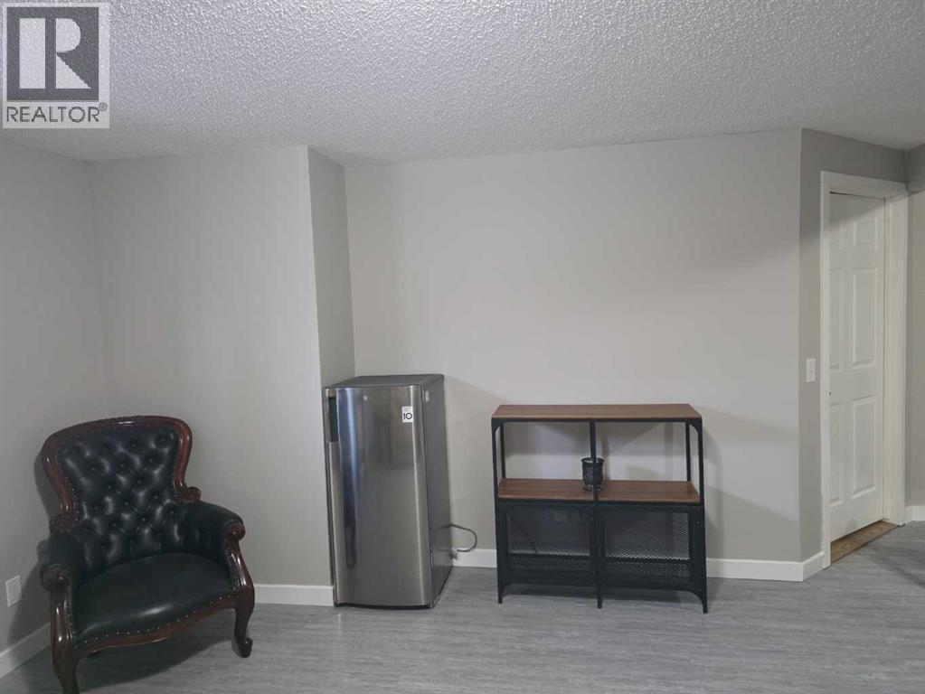 Single Family House for Sale in  Hidden Valley Crescent NW Hidden Valley Calgary 