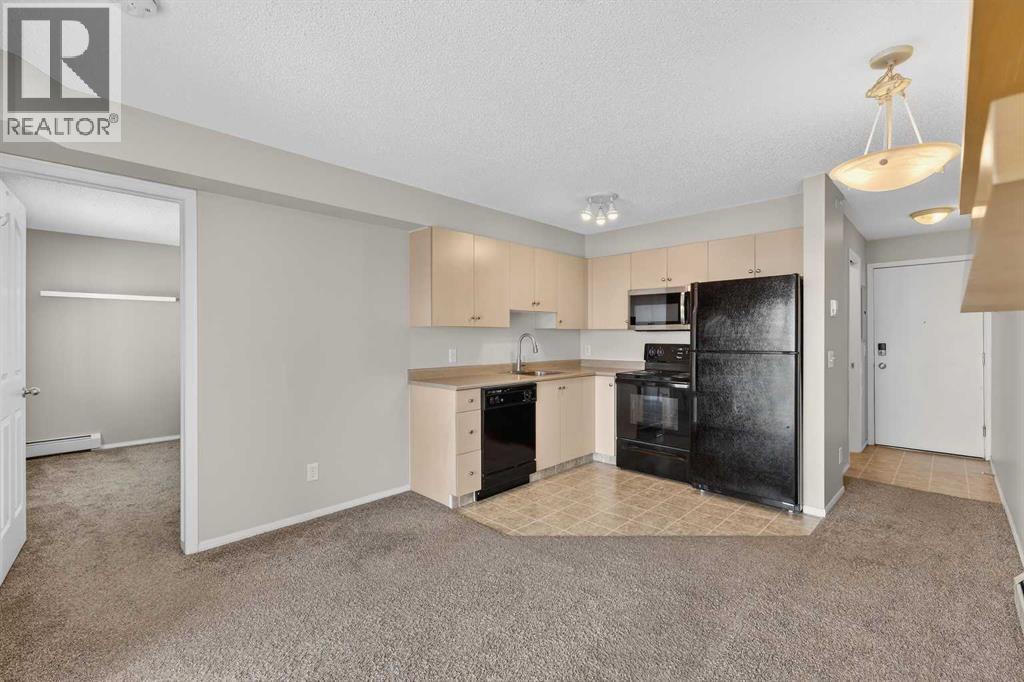 Single Family House for Sale in   eversyde Avenue SW Evergreen Calgary 