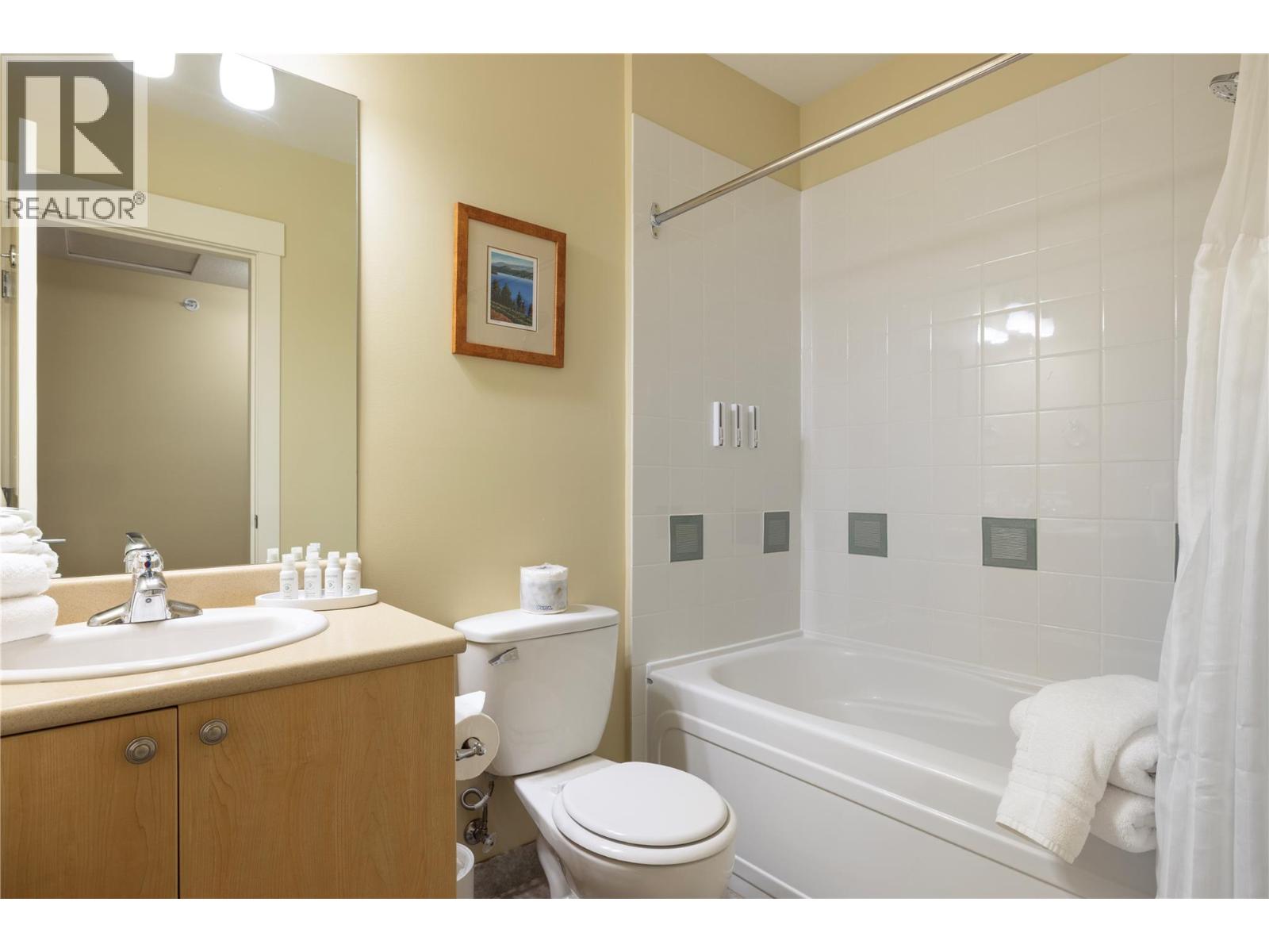 #416 4205 Gellatly Road - 22
