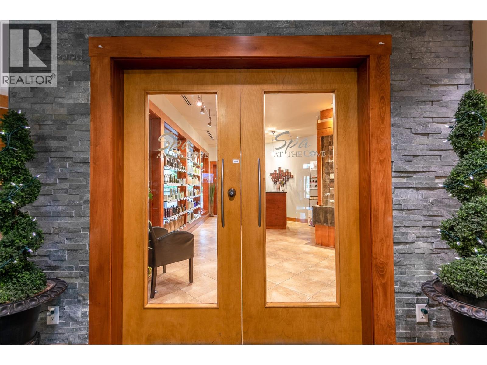 #416 4205 GELLATLY ROAD - 44