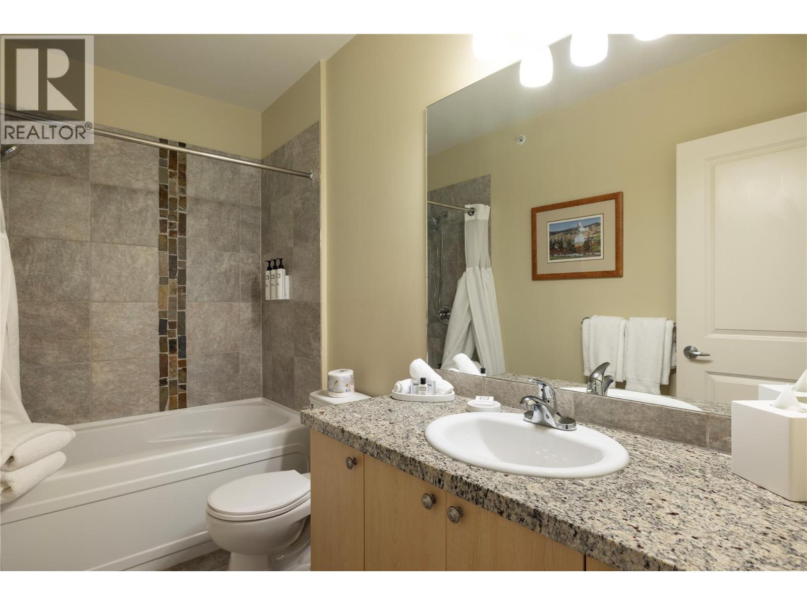 #416 4205 Gellatly Road - 19
