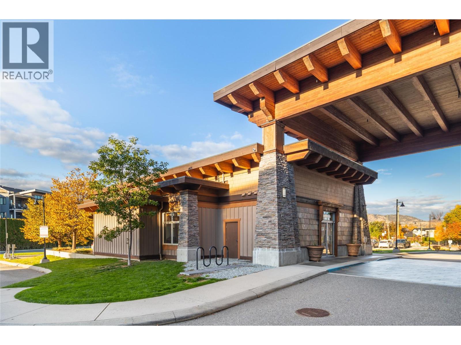 #416 4205 GELLATLY ROAD - 47