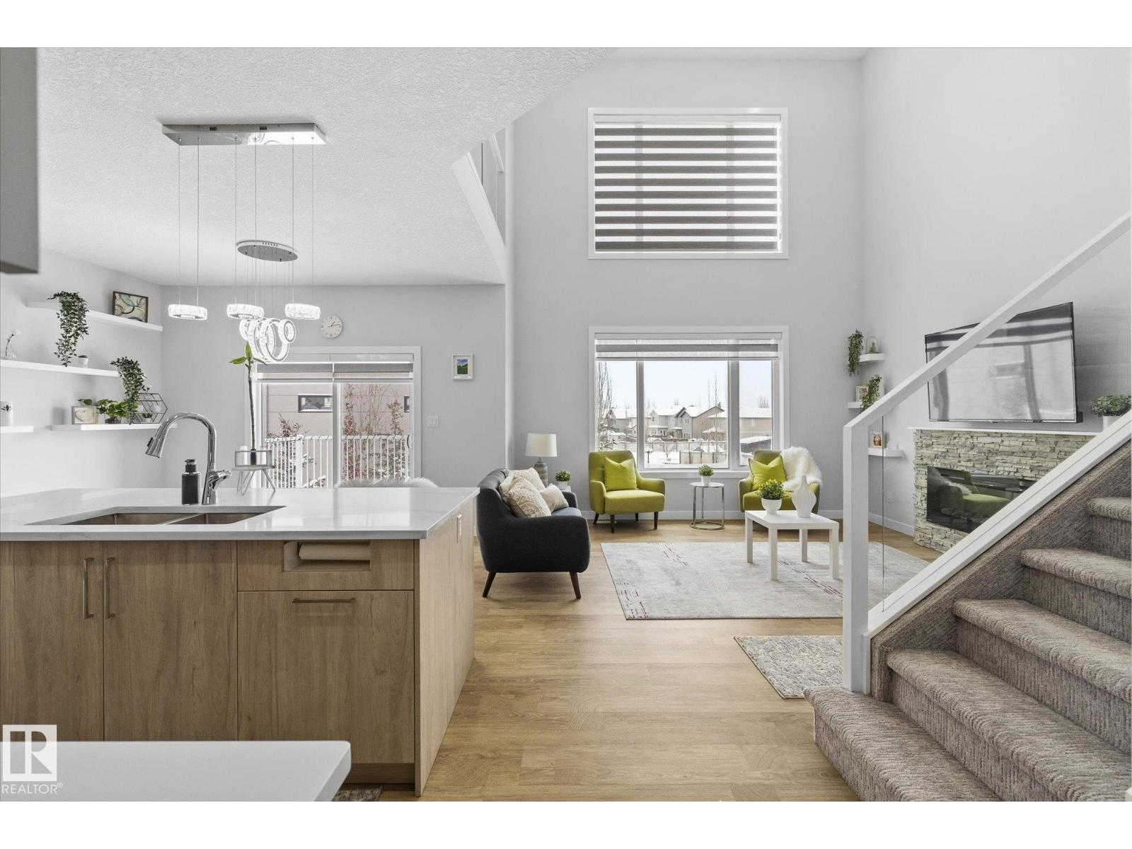 82 MEADOWLAND WY - 9
