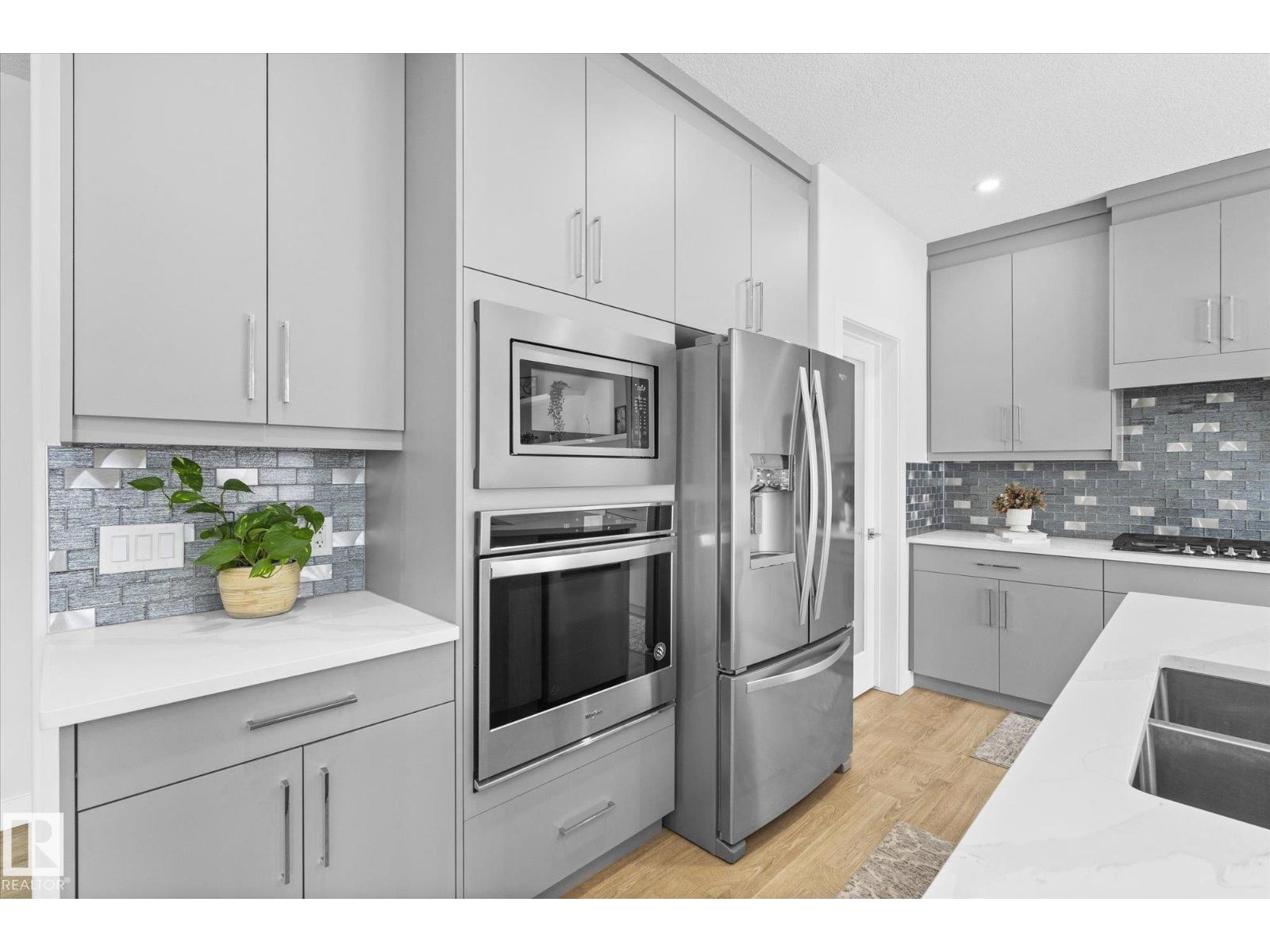 82 MEADOWLAND WY - 11