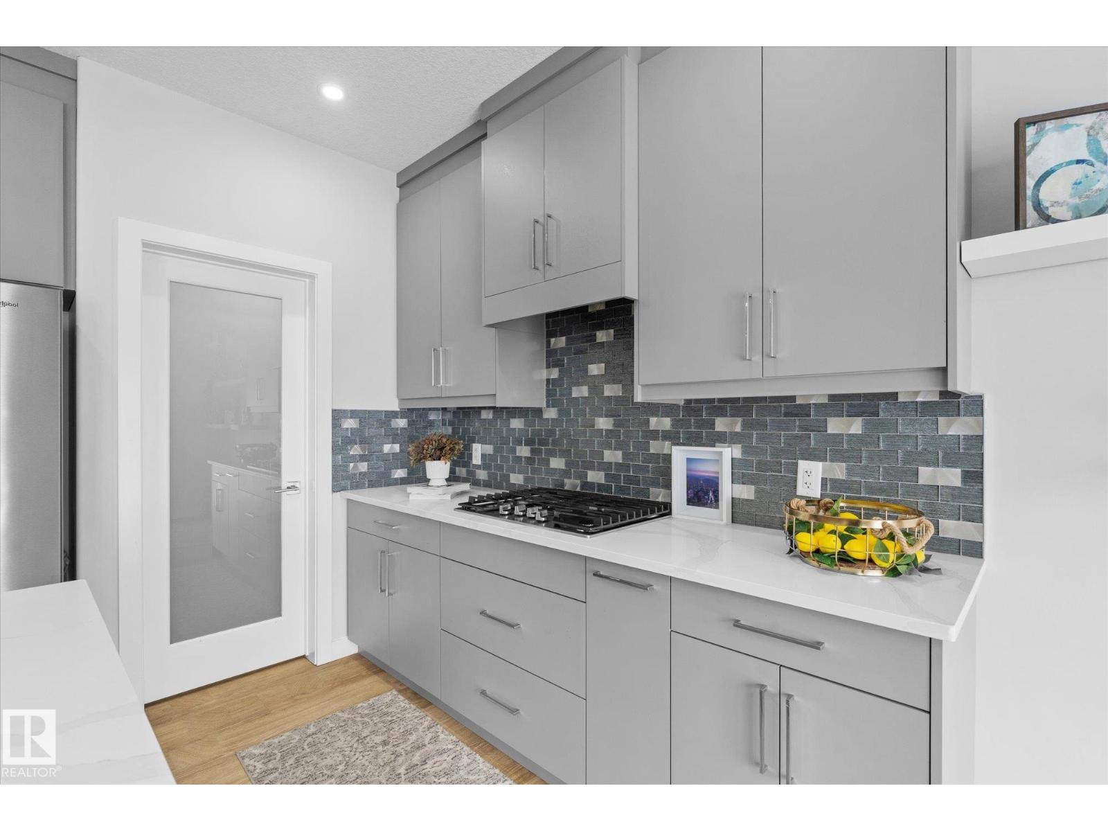 82 MEADOWLAND WY - 14