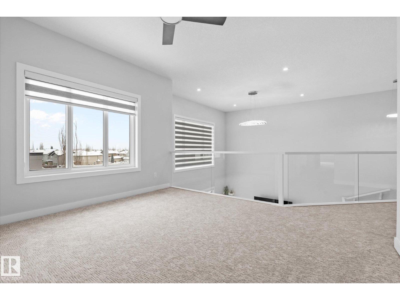 82 MEADOWLAND WY - 24