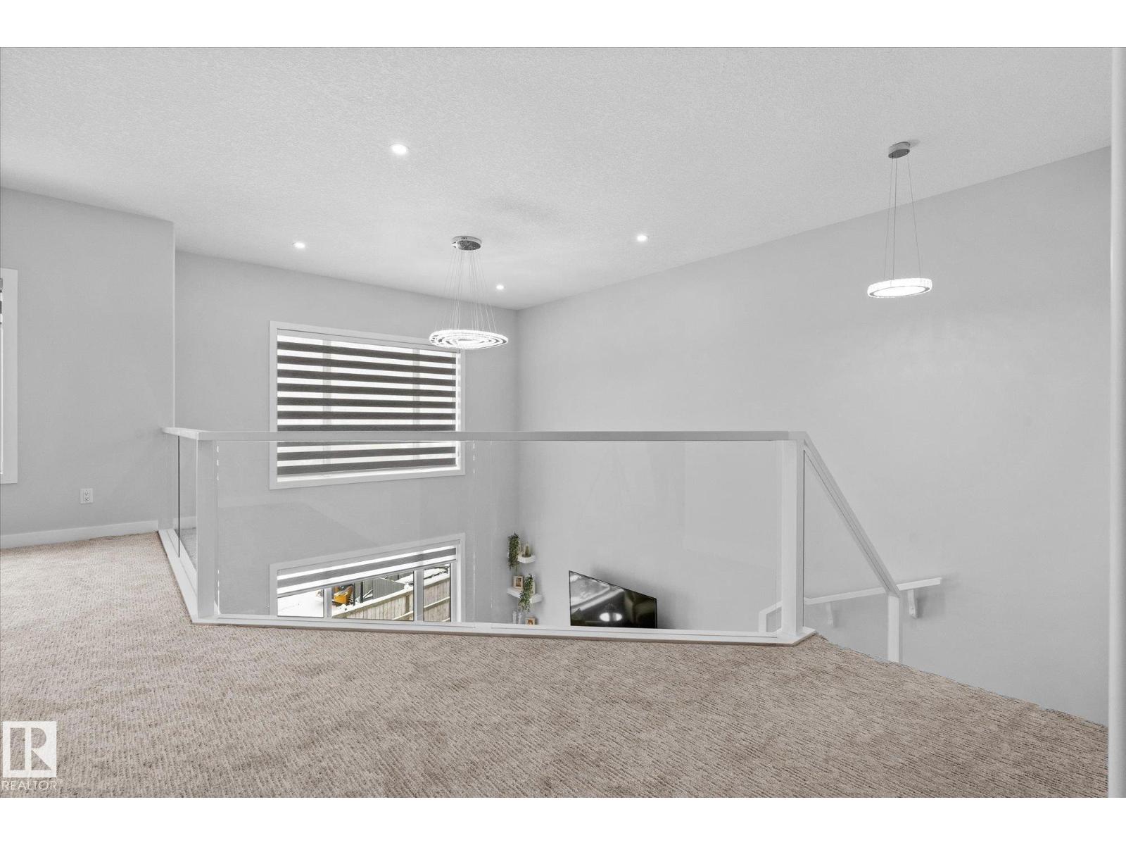82 MEADOWLAND WY - 25