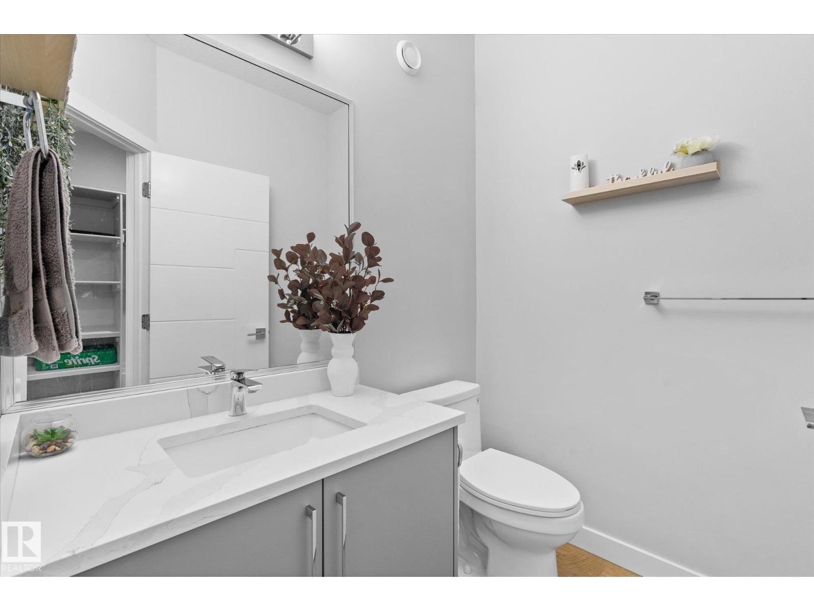 82 MEADOWLAND WY - 26