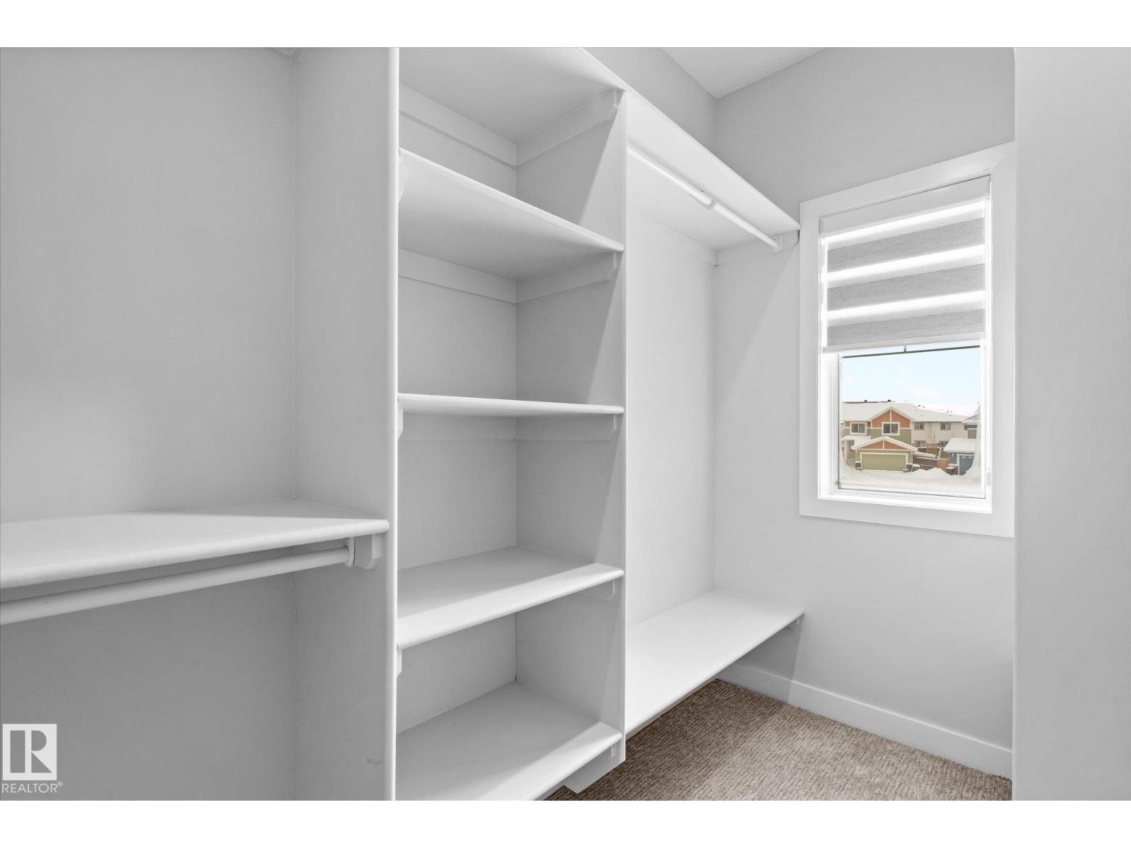 82 MEADOWLAND WY - 33