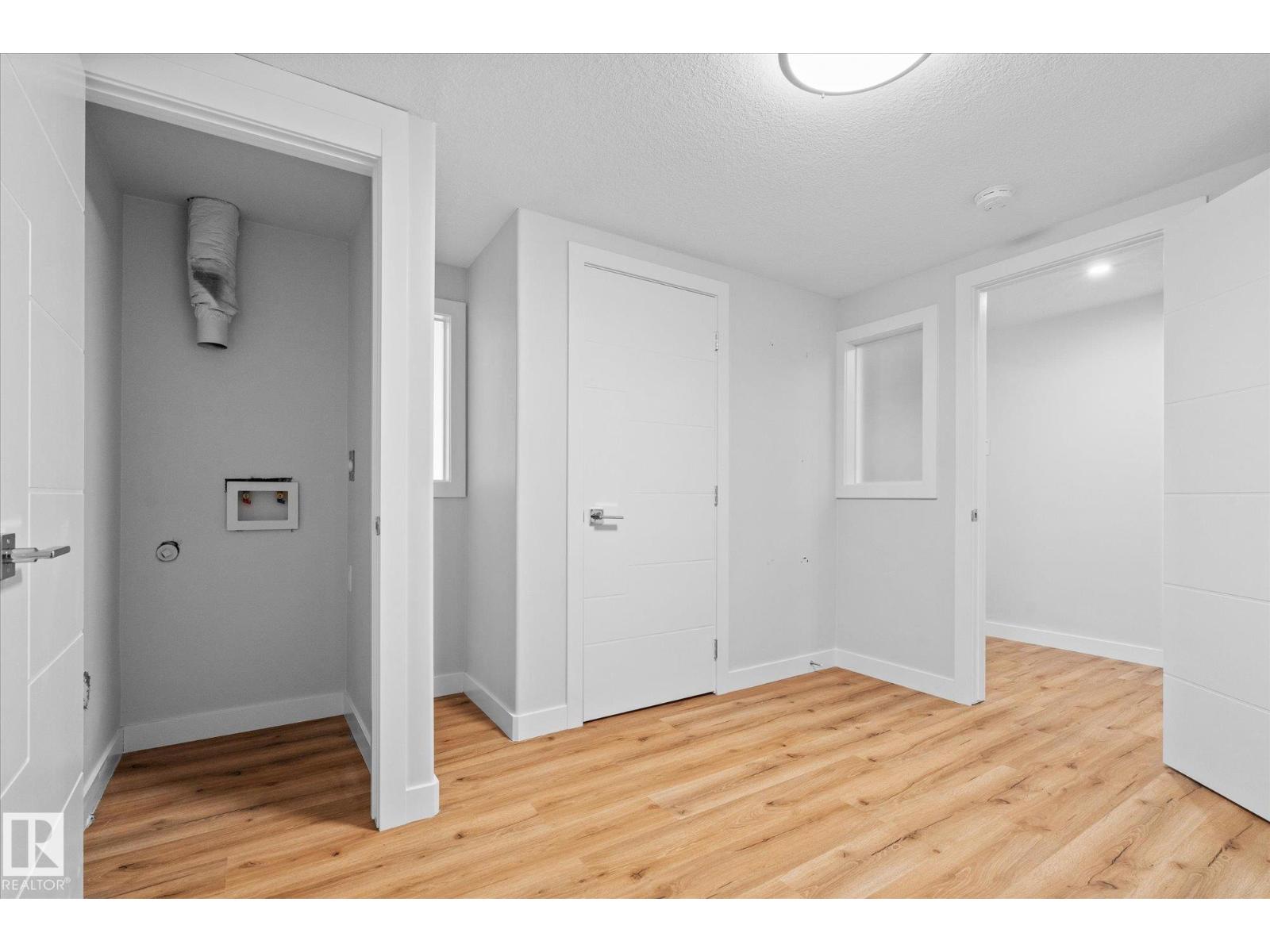82 MEADOWLAND WY - 50