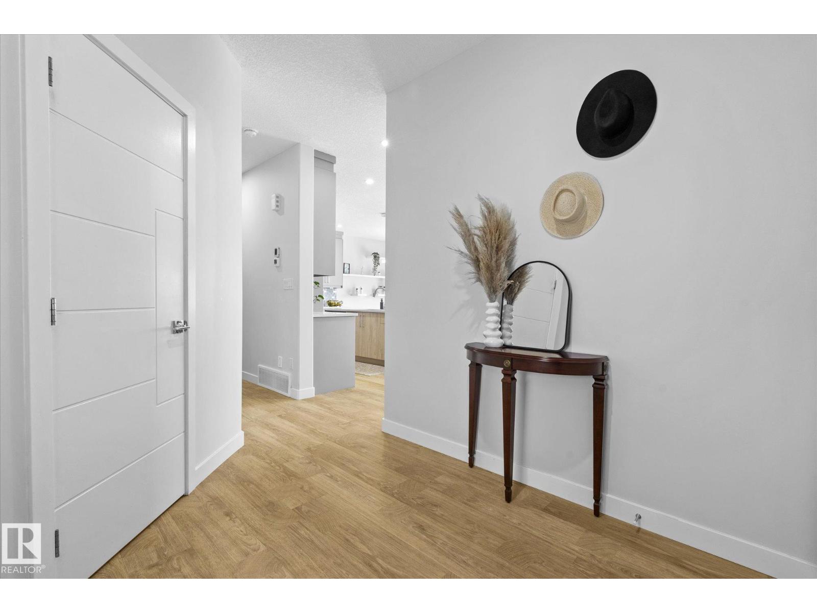 82 MEADOWLAND WY - 7