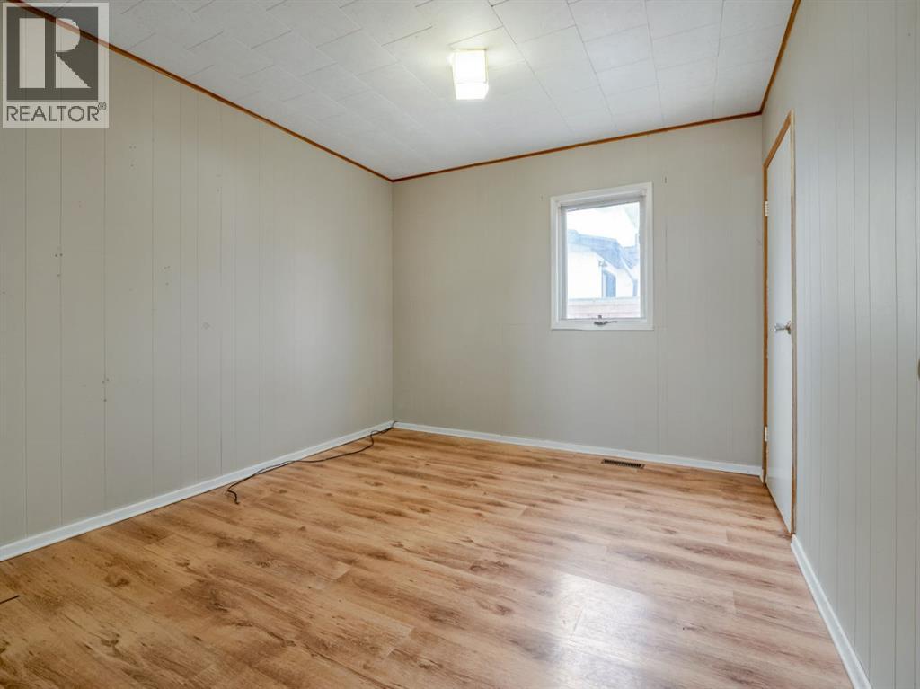 
          1249 5A Avenue South
            <br/>
            <span>Lethbridge</span>
            , 
            <span>AB</span>
             <span>T1J0T3</span>
         - Photo 22