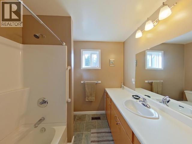 6974 TERRACE STREET - 15