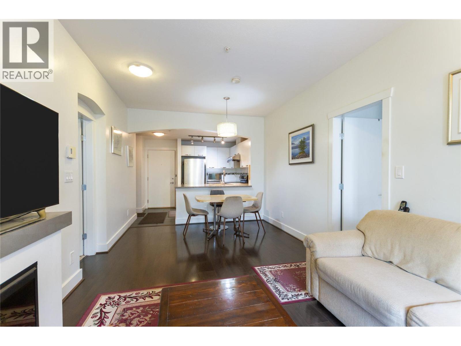 106 7428 BYRNEPARK Walk - photo 2