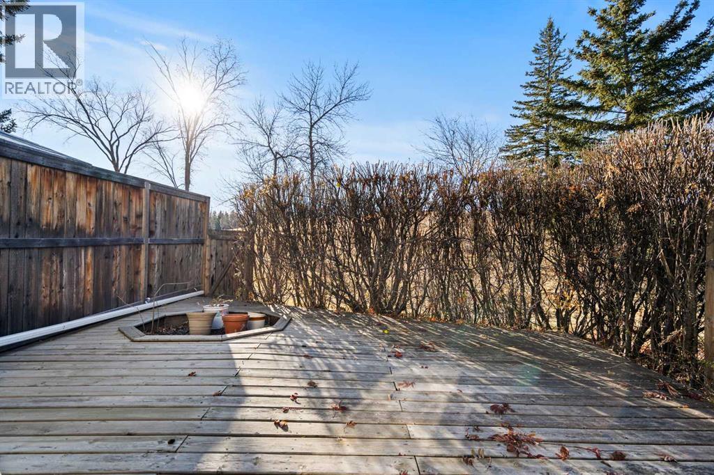 Single Family House for Sale in   Palliser Drive SW Oakridge Calgary 