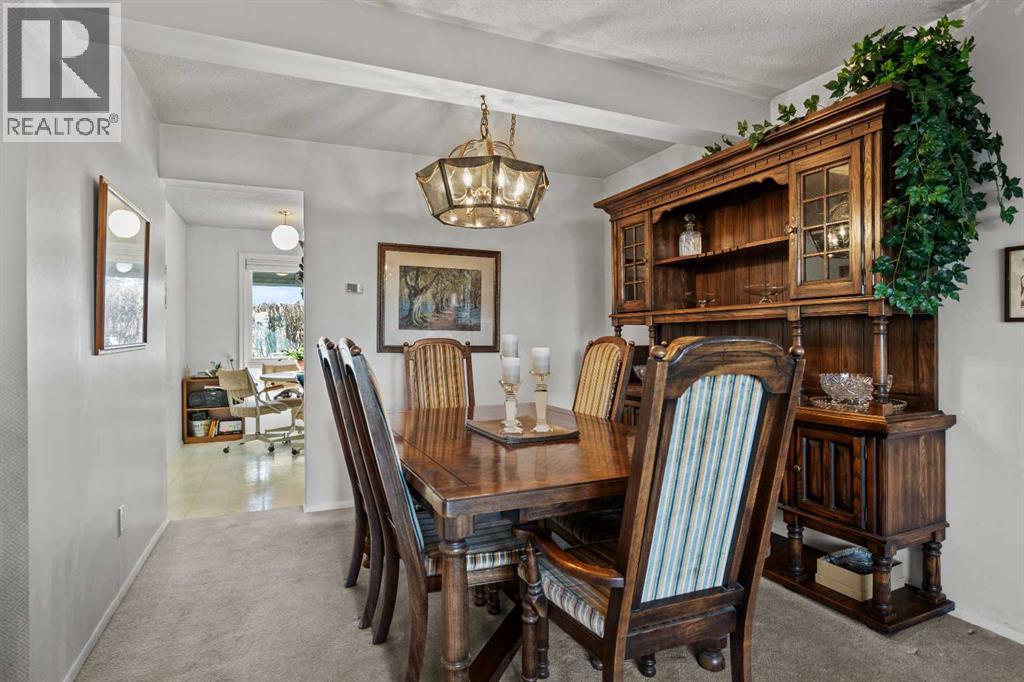 Single Family House for Sale in   Palliser Drive SW Oakridge Calgary 