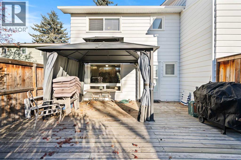 Single Family House for Sale in   Palliser Drive SW Oakridge Calgary 