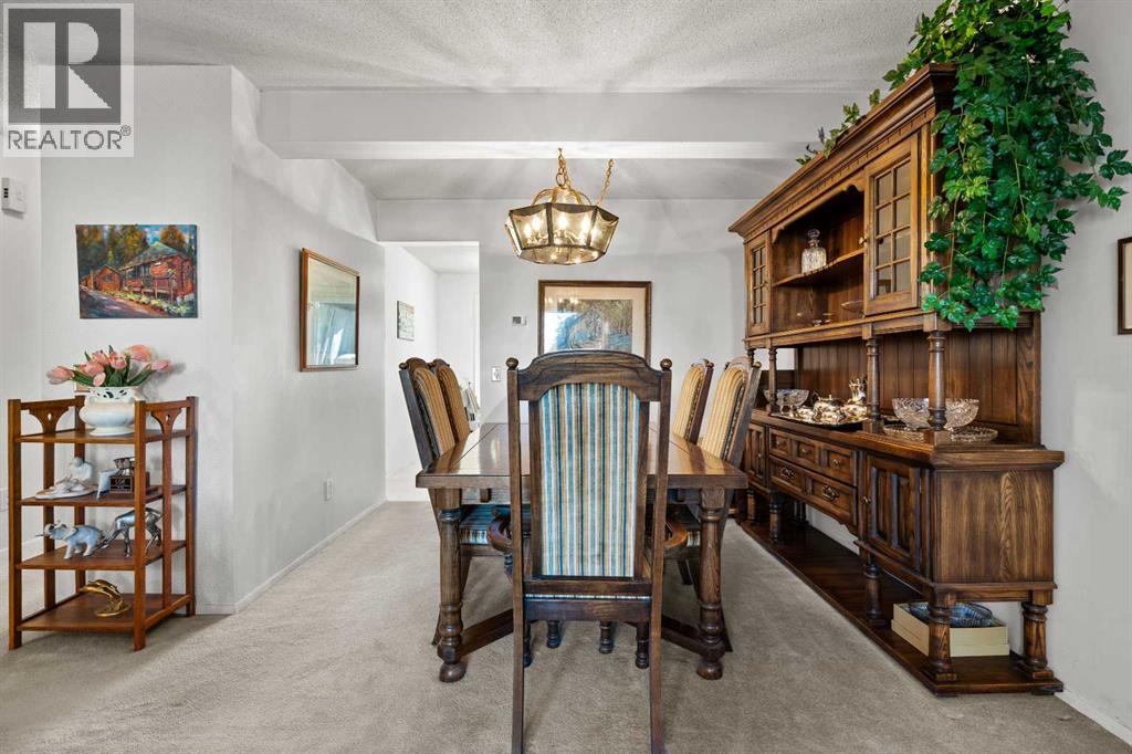 Single Family House for Sale in   Palliser Drive SW Oakridge Calgary 