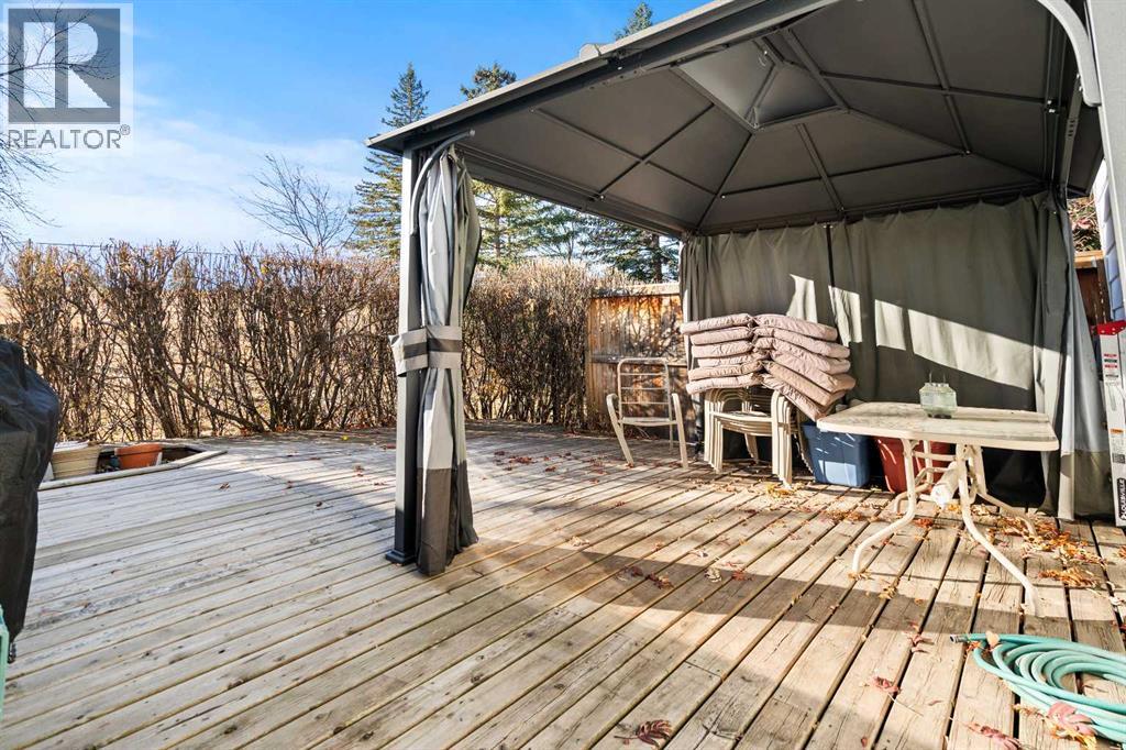 Single Family House for Sale in   Palliser Drive SW Oakridge Calgary 