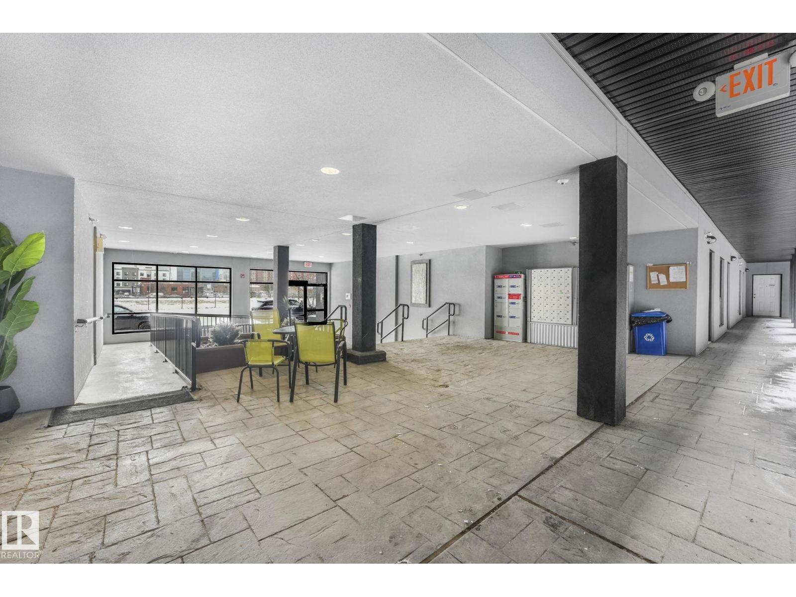 #412 10518 113 ST NW, Edmonton