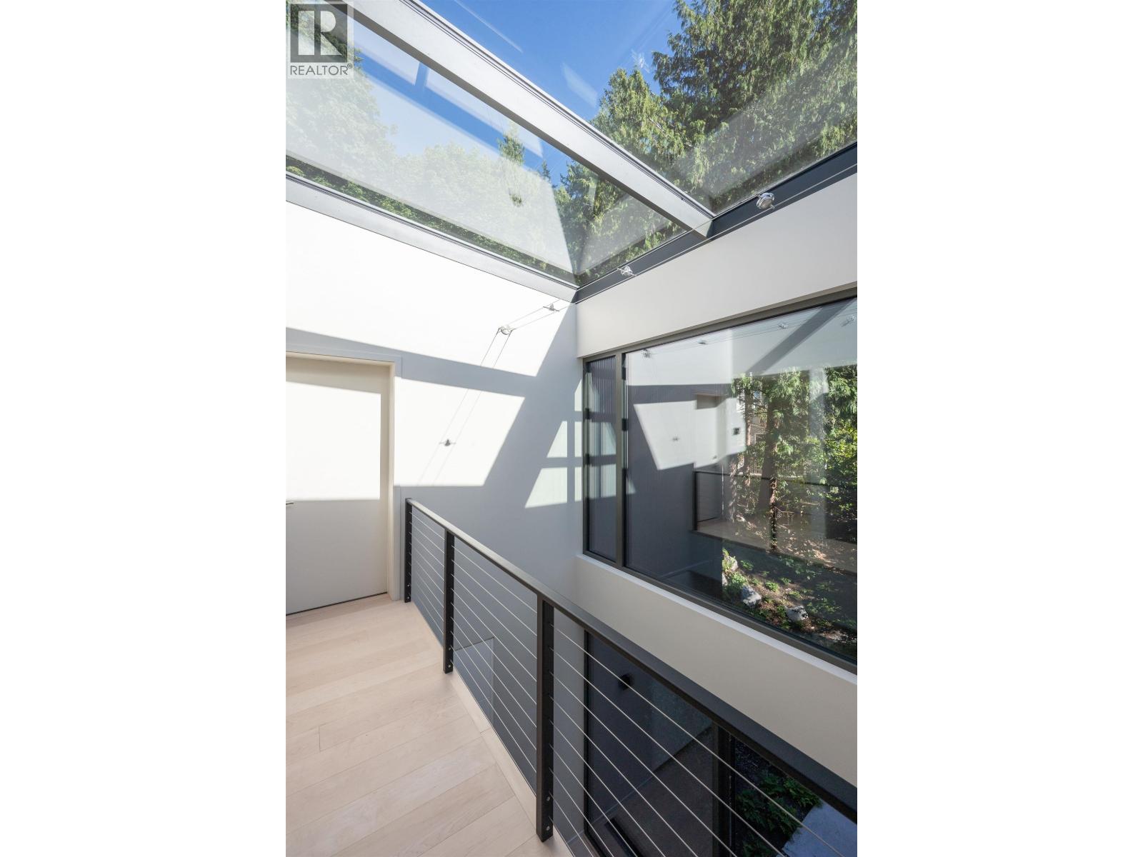 8885 LAWRENCE WAY, West Vancouver