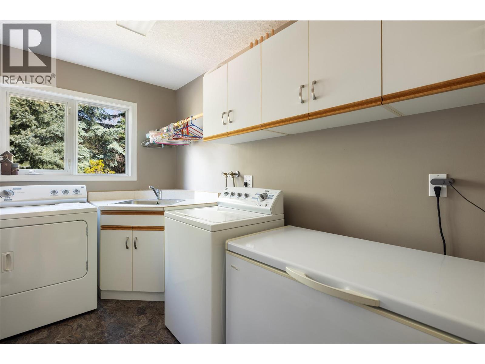  815 GALIANO Road, Vernon