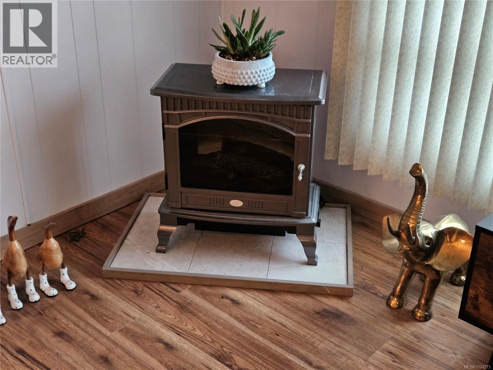 #815 2885 BOYS RD - 37