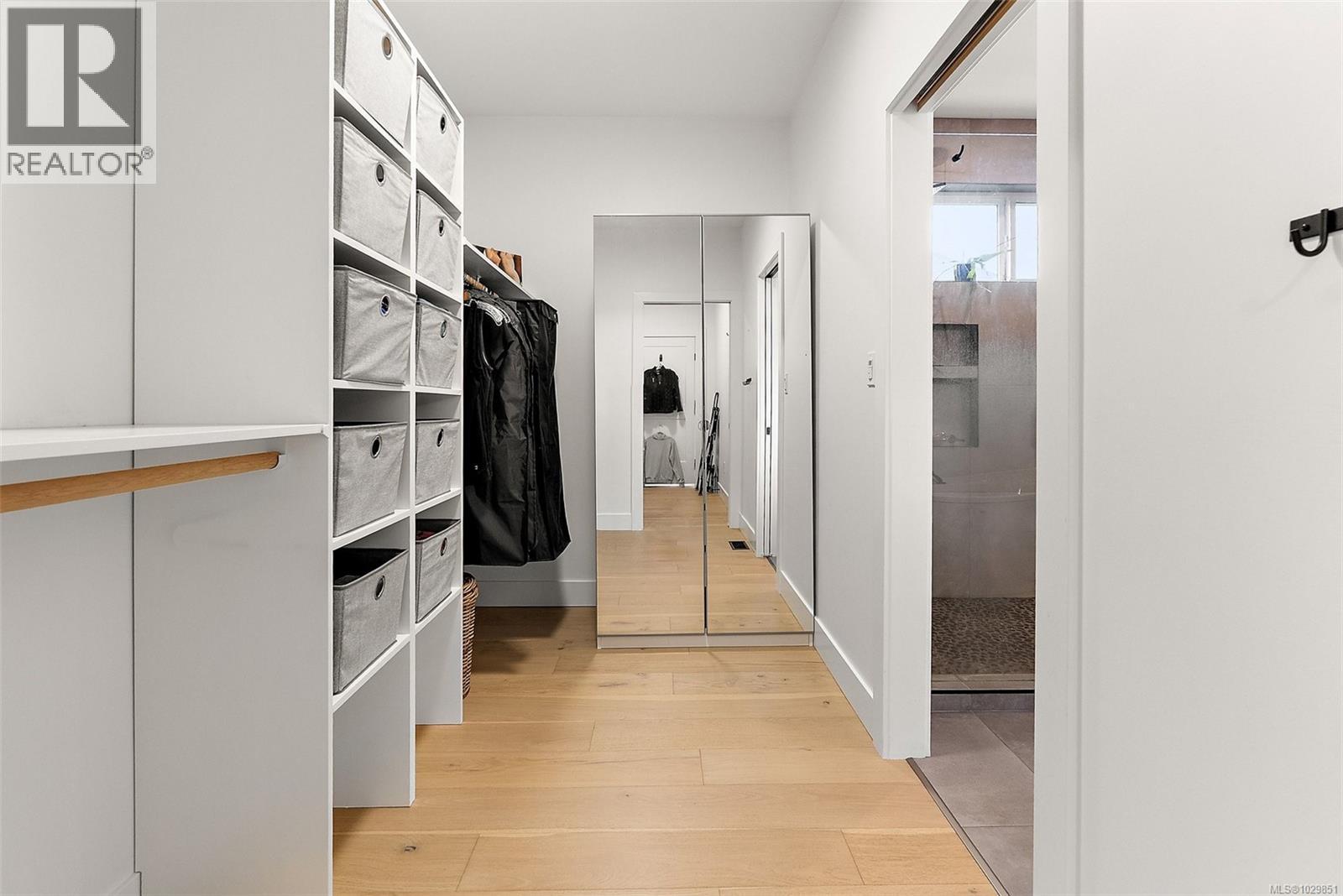 1583 RONDEAULT RD - 13