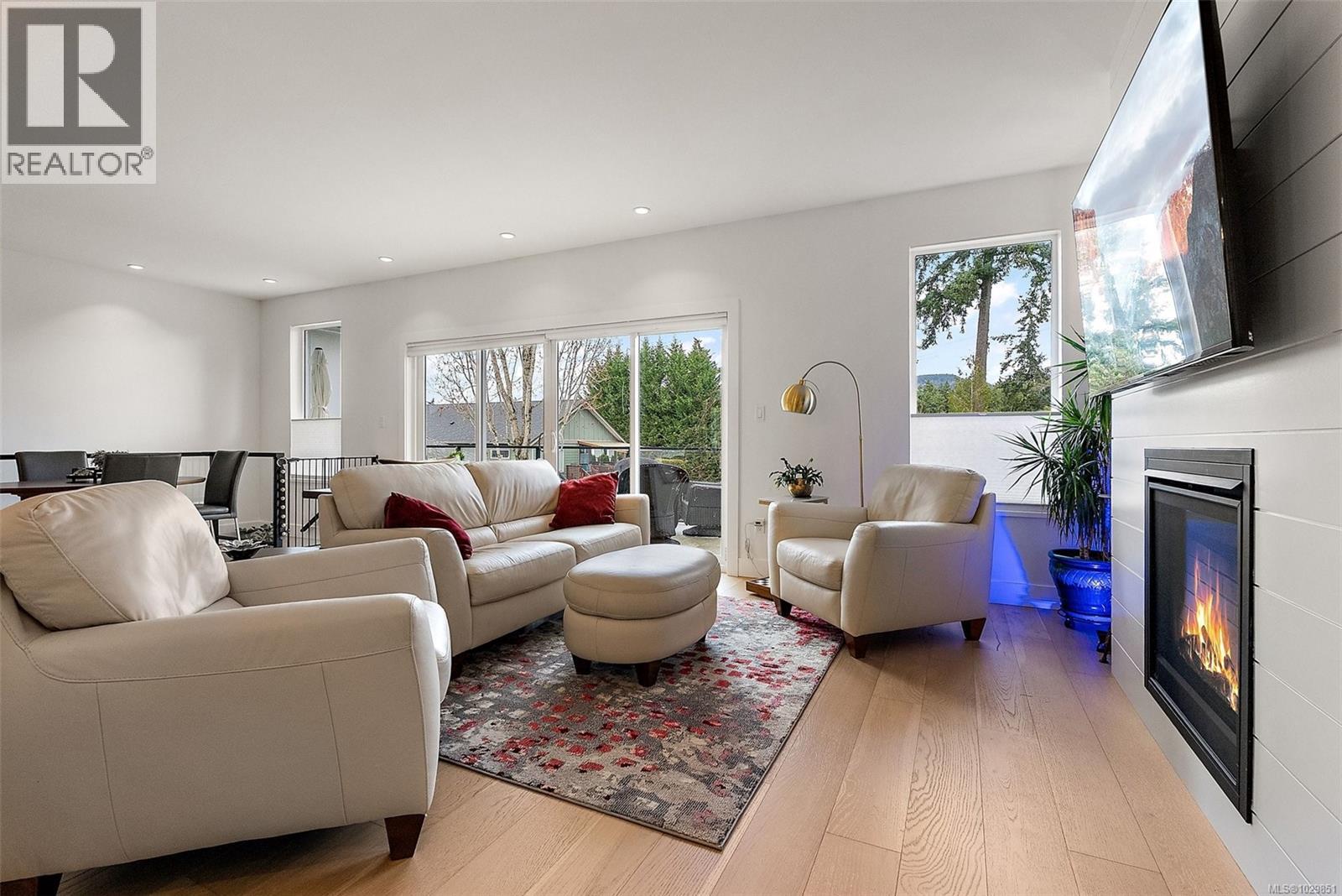 1583 RONDEAULT RD - 11