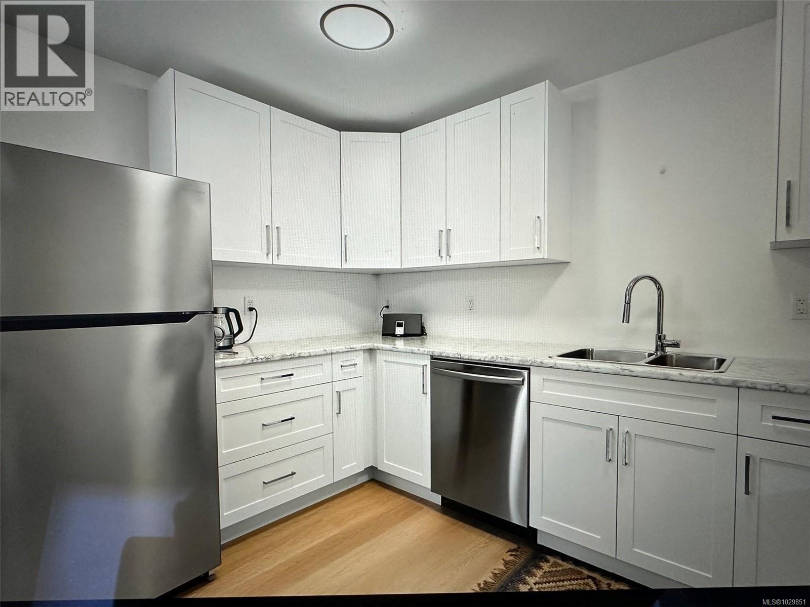 1583 RONDEAULT RD - 40