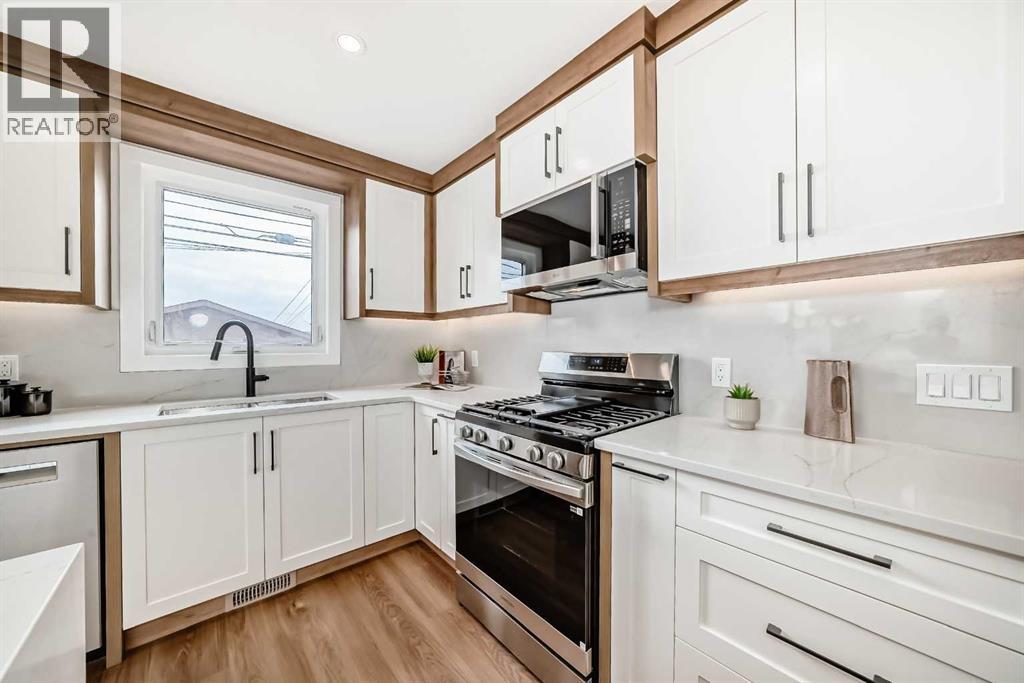 Single Family House Bungalow for Sale in  Lake Twintree Drive SE Lake Bonavista Calgary 