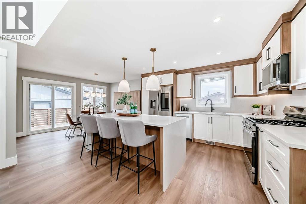 Single Family House Bungalow for Sale in  Lake Twintree Drive SE Lake Bonavista Calgary 