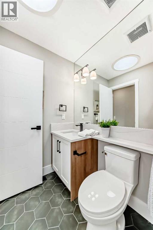 1256 Lake Twintree Drive SE, Calgary, Alberta