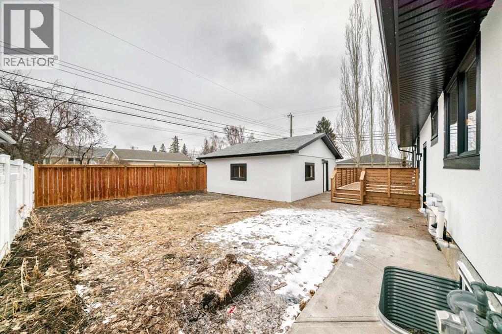 Single Family House Bungalow for Sale in  Lake Twintree Drive SE Lake Bonavista Calgary 