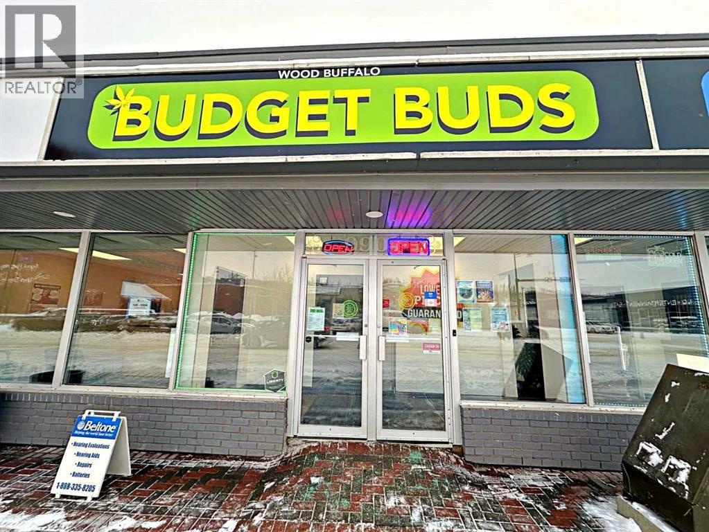 9904 Franklin Avenue, Fort McMurray