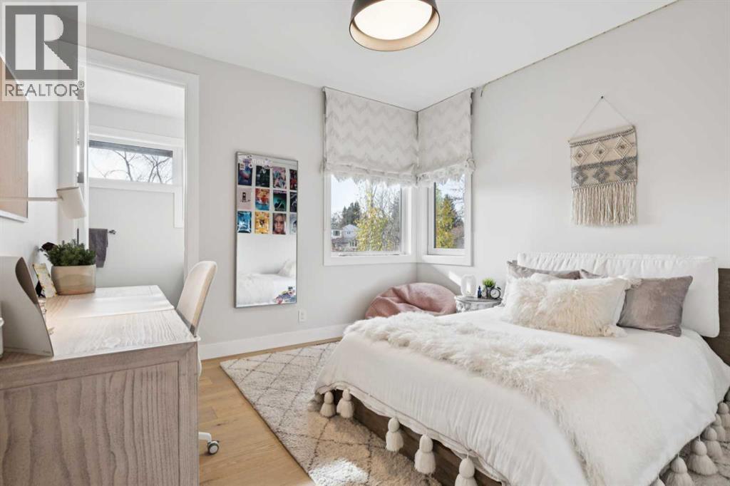 708 Crescent Boulevard SW, Calgary, Alberta