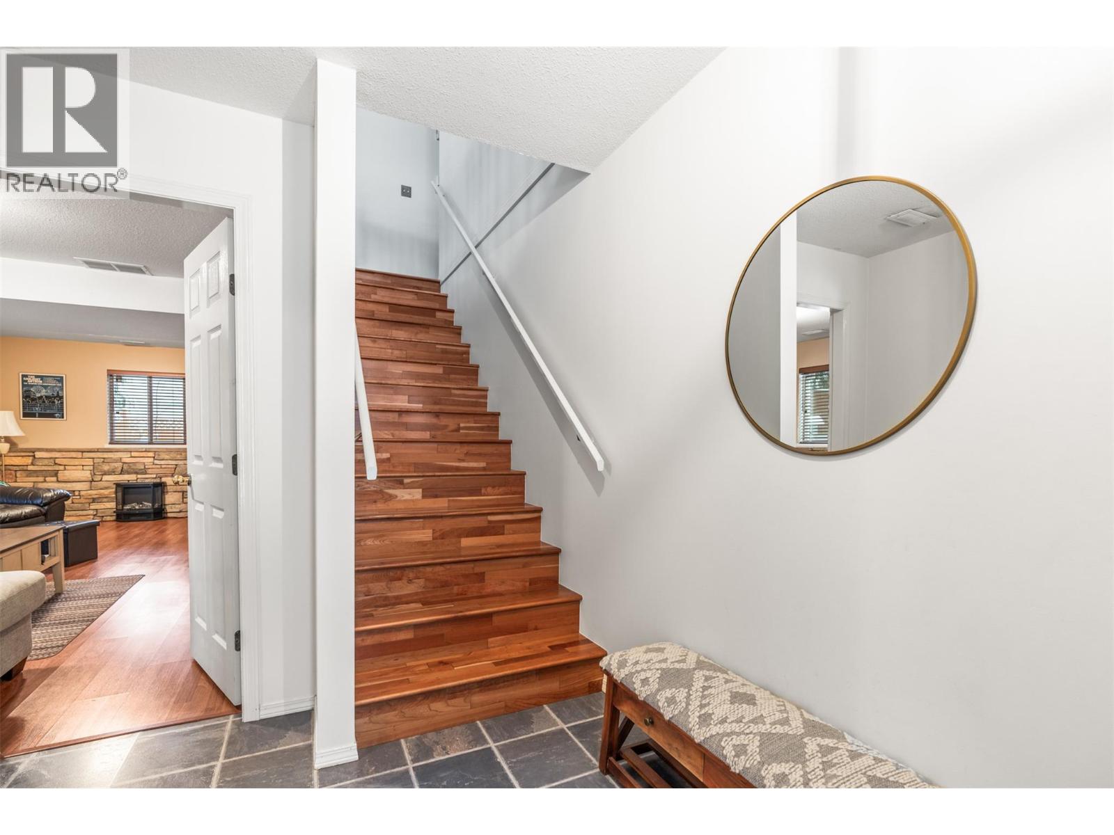 2287 CATT AVENUE - 9