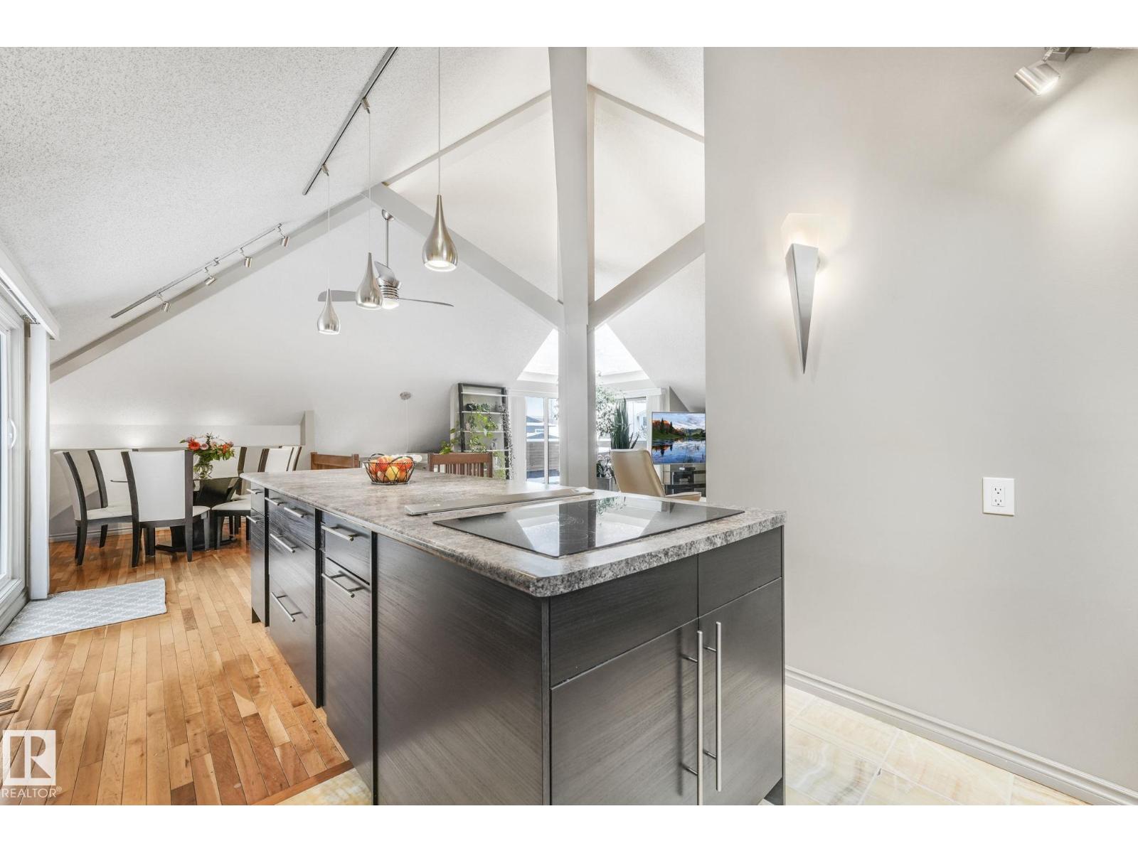 5807 185 ST NW, Edmonton