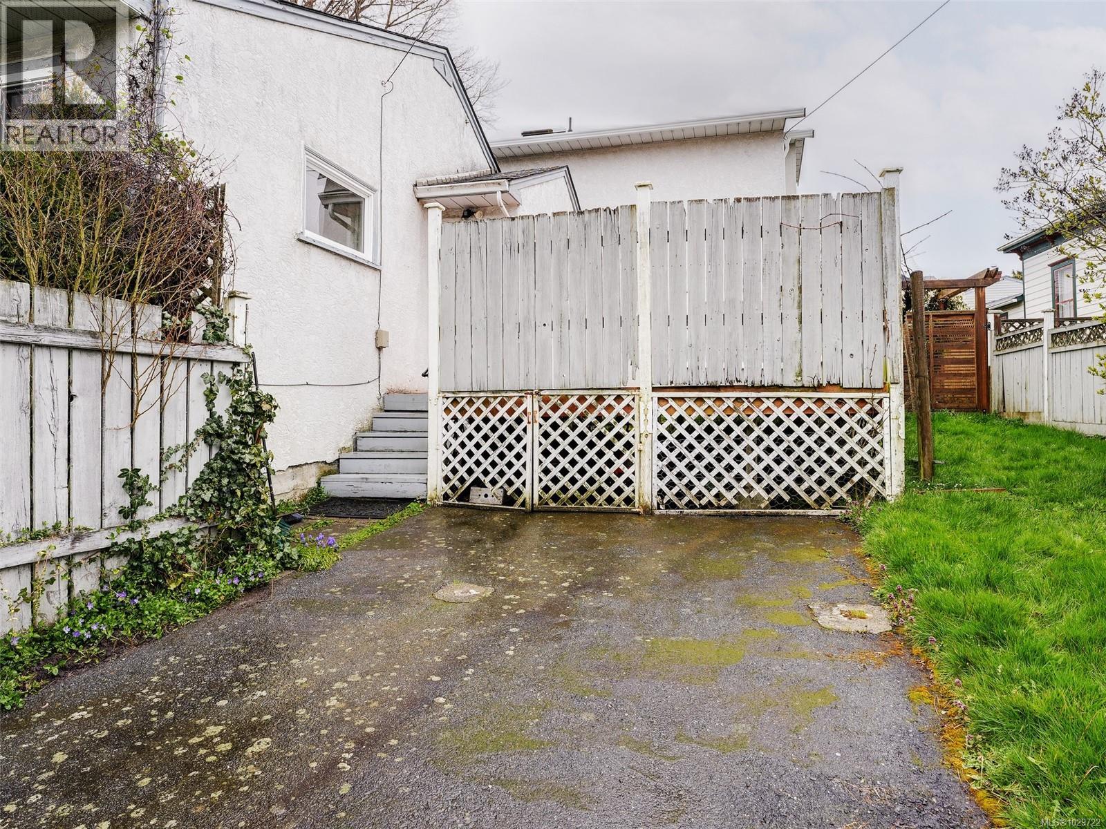  1011 Russell Street, Victoria