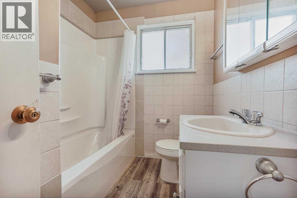 Single Family House Bungalow for Sale in   Street S Glendale Lethbridge 