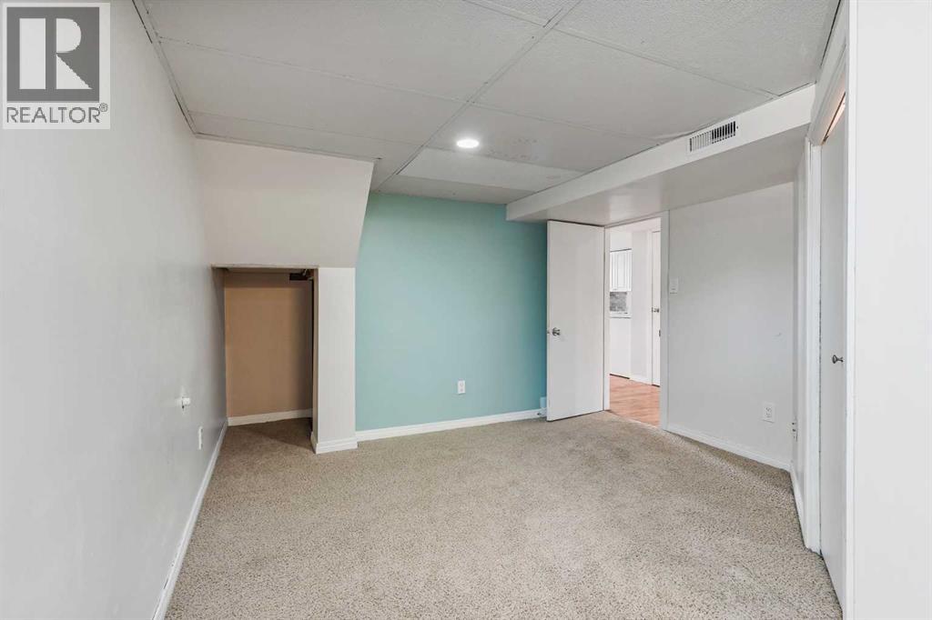 Single Family House Bungalow for Sale in   Street S Glendale Lethbridge 