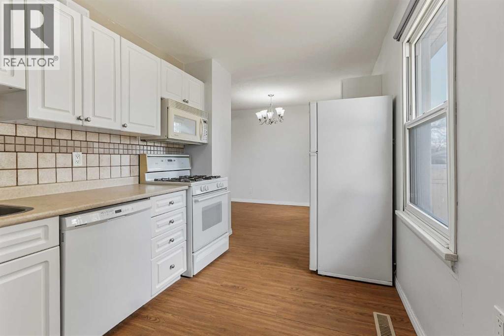 Single Family House Bungalow for Sale in   Street S Glendale Lethbridge 